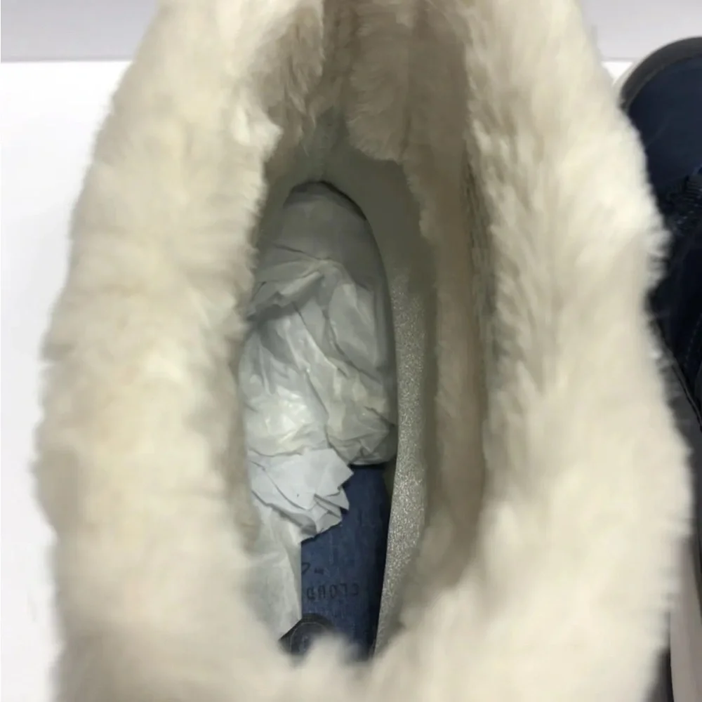 Clarks Women’s Step North Frost Snow Boot Blue Size 6.5 M